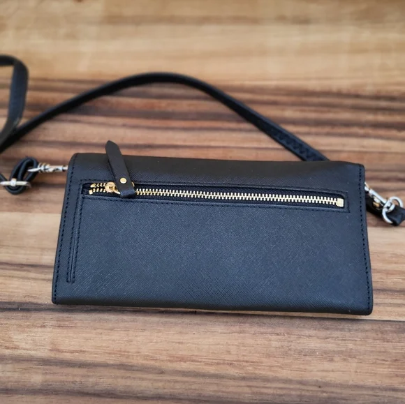 Victoria's Secret Black Crossbody w/Black Leather & Silver Chain Straps, EUC - Picture 2 of 7